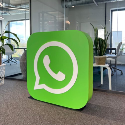 Whats App 1